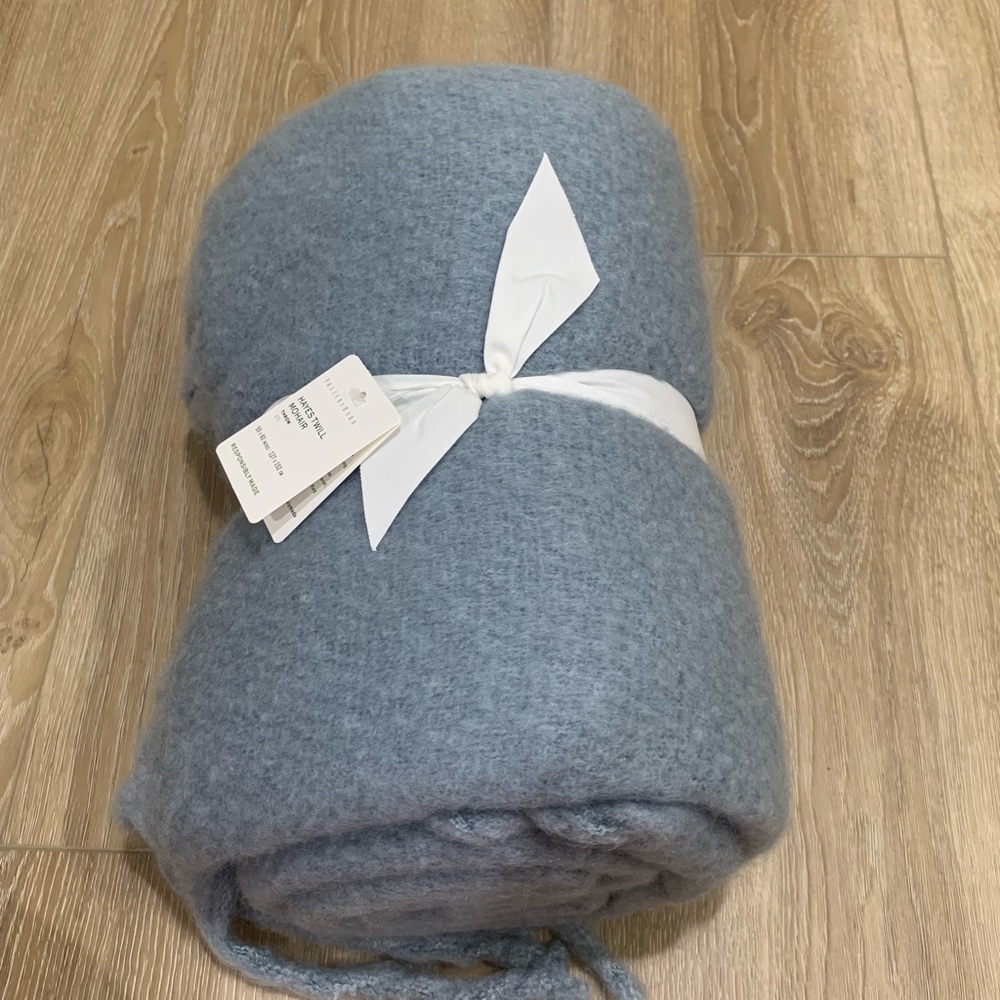 Pottery Barn - Hayes Twill Mohair Throw - Jete